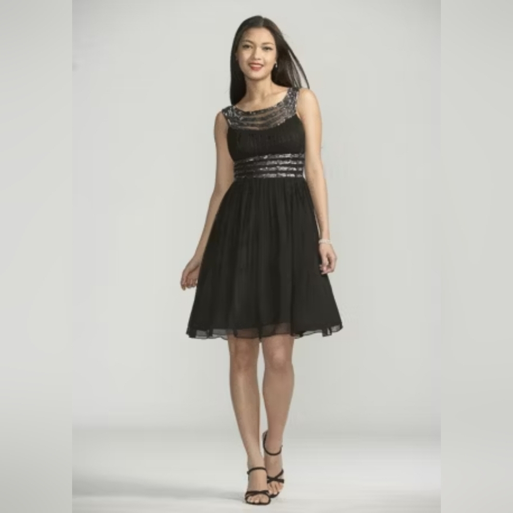 Adrianna Papell Short Sleeveless Silk Chiffon Sequin Party Dress